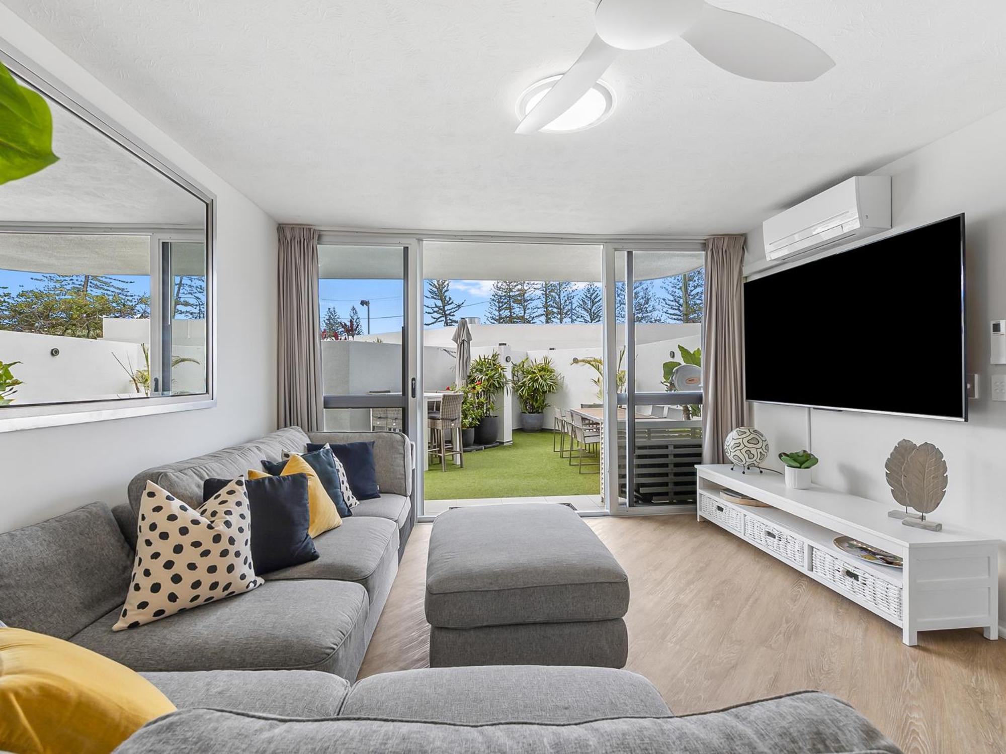 Mandolin Beachfront Resort Alexandra Headland Luaran gambar